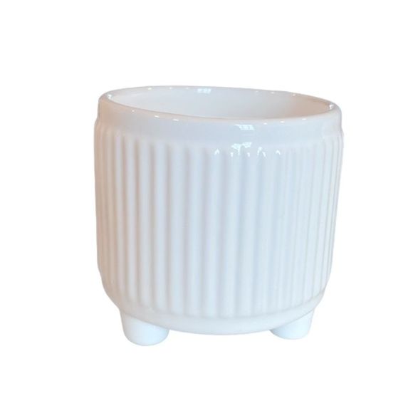 White Ribbed Small Planter Pot with Drainage Hole and Round Feet - Picture 3 of 6